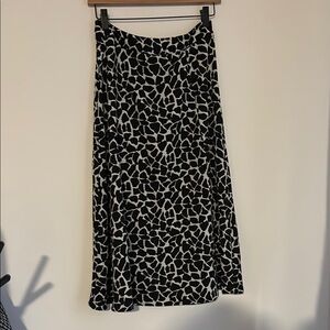 Elegant Black and White A-Line Skirt